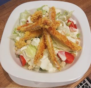 Салата Ала Цезар