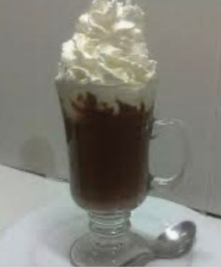 Chocolate caliente con nata