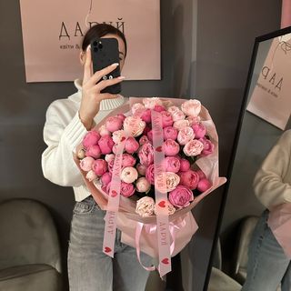 Міксований букет з 15 кущових піоновидних троянд 