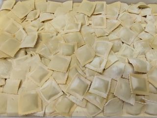 Ravioli ripieni di ricotta e spinaci