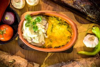 Пилетина у сосу од спанаћа