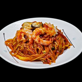 367 Spaghetti pomodoro e mare misto