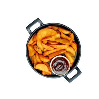 Пикантни пържени картофи с BBQ сос (300г)