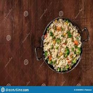 Fried vegetable Rice (Arroz de legumes frito)