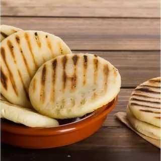 AREPA REVUELTO CARNE