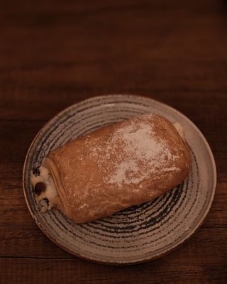 Strudel cu branza si stafide