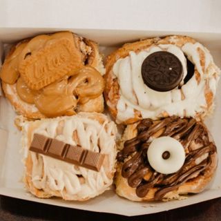 Rollito De Canela Con Lotus Y Galleta