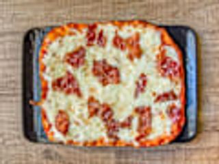 Pinsa Margherita amatriciana