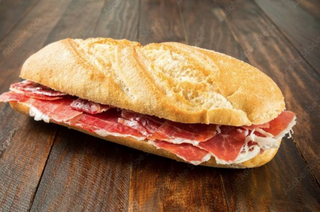 Bocadillo XXL Serranito