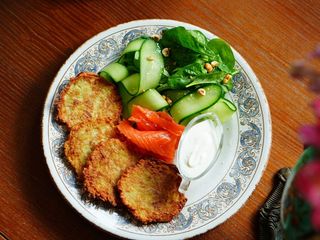 Картопляні деруни з лососем (270г)