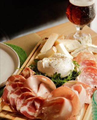 Tabla Mixta Curniciello