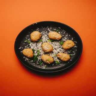 PANIEROWANE SERKI Z JALAPENO I PARMEZANEM