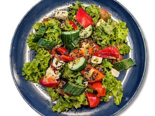 Салат з бринзою та овочами 300 гр (300g)