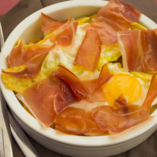 Huevos Rotos Con Jamón