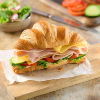 Jamón Y Queso Croissant Sandwich
