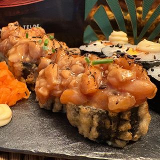 Esashi roll (8 piezas) ESPECIALIDAD DEL CHEF