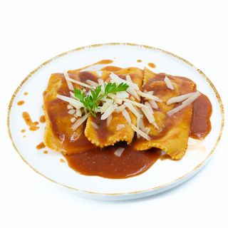 Ravioli ripieni alla genovese