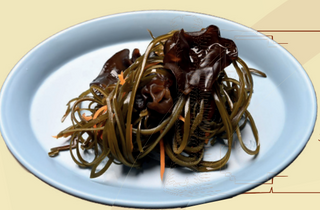 Insalata di alghe e funghi muehr