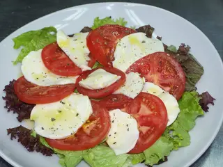 Kapreze mala salata