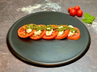 Салата Капрезе (350г)