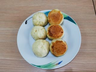 114. Bao zi con carne panini cinese alla piastra - 6 pezzi