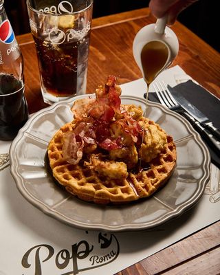 Fried chicken e waffles
