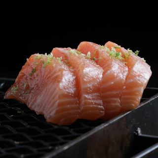 Sashimi Salmón (4 Uds.)