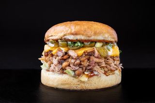 Мисисипи бургер с картофки и Coca-cola