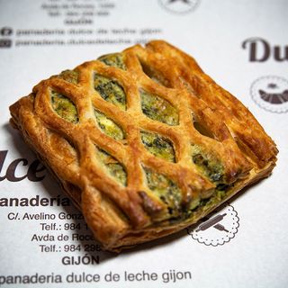 Malla Hojaldre (Espinaca Y Queso Fresco)