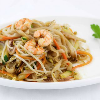 91. Spaghetti di riso con pollo