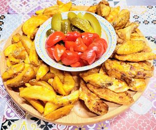 Platou cu preparate de pui pentru 3 persoane