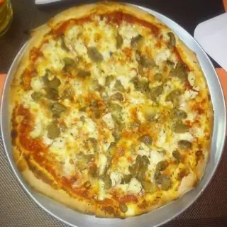 Pizza De Pollo Mediana