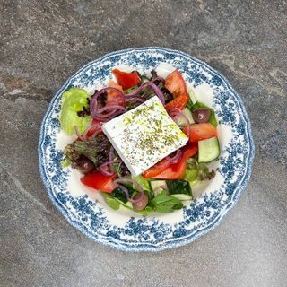 Овочевий салат з сиром Фетою