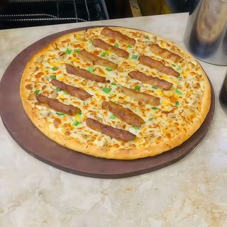 2 Pizza Seekh kabab + cola 1 lt