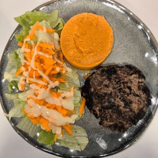 Телешко кюфте с пюре от батат