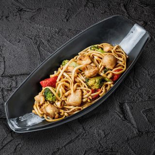 Локшина удон з куркою