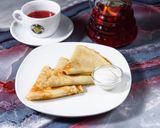 Блины со сметаной