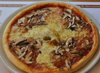 Pizza Bolonjeze