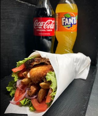 Дюнер Гигант (2х500г) + Кока-кола (500мл) + Фанта портокал (500мл)