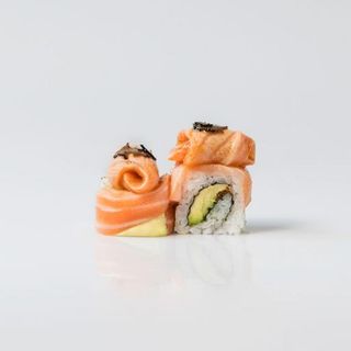URAMAKI SALMONE LOVE