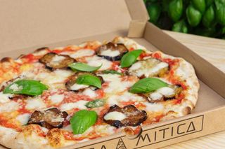 Pizza Parmigiana (33 Cm.)