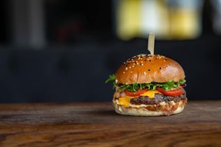 Burger podwójne mięso i ser