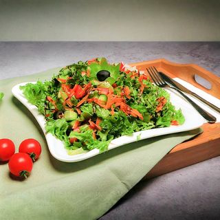 ბოსტნეულის სალათი