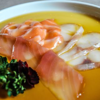 18. Carpaccio di pesce misto