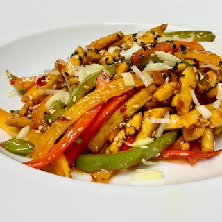 Tofu tras la tigaie cu legume - de post - 300g