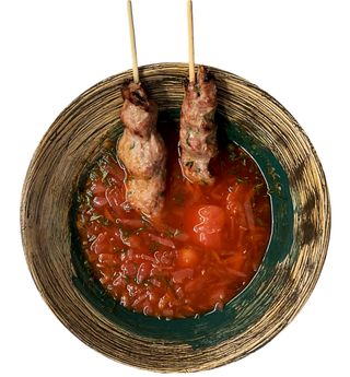 Борщ з яловичим кебабом (300/60 г)
