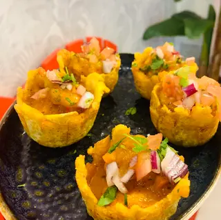 Patacones Rellenos de Enchilado de Camarones (5uds)