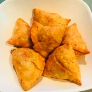 Samosa De Pollo Empanada (2 Uds.)