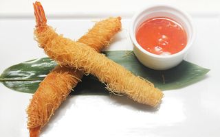 57. Tempura di gamberoni in pasta Kataifi