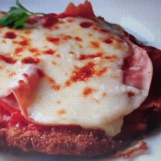 Milanesa De Ternera Napolitana (con papas fritas)